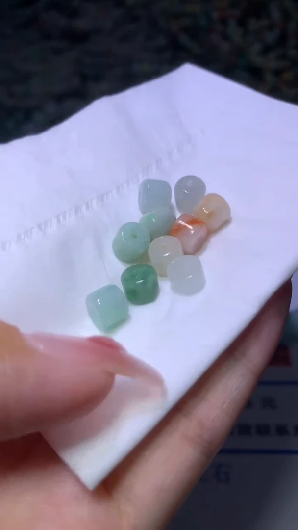 翡翠未镶嵌颈饰MXX020157