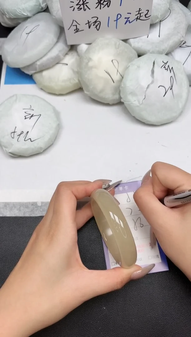 未镶嵌手镯石英质玉51-55-56