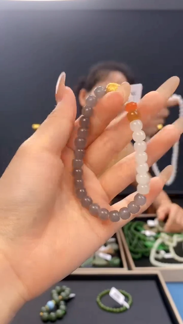 和田玉未镶嵌颈饰拍一发一