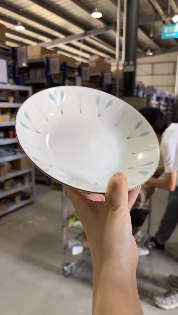 瓷白山 ﾌﾗﾌｨｰ ﾌﾘｰﾃﾞｨｯｼｭ 白ﾏｯﾄ