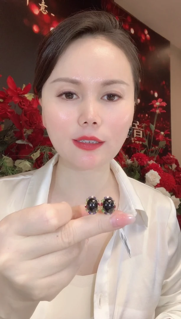 18K金镶嵌翡翠耳饰D113