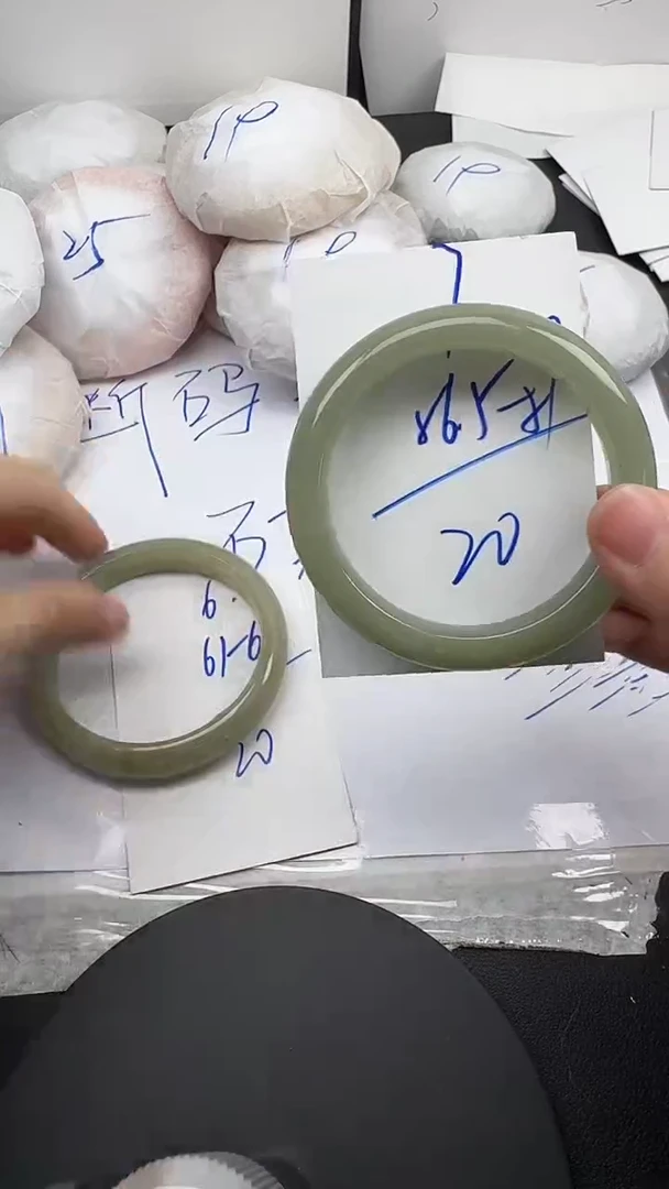 未镶嵌手镯石英质玉7/56-57