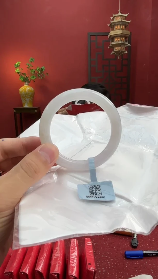未镶嵌手镯（圆镯）翡翠翡翠手镯5