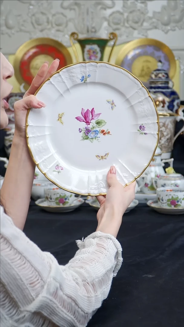骨瓷婷婷中古器物如图所示121