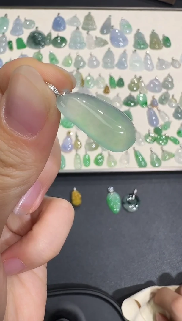 颈饰18K金镶嵌翡翠X1215-1501-624