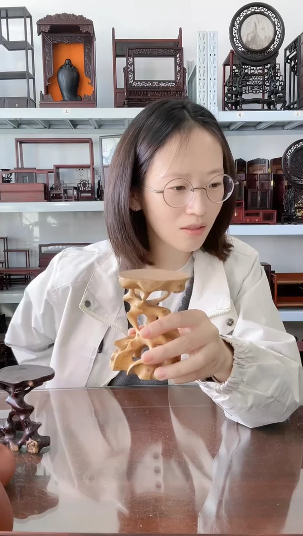 黄杨木大*花随行根雕有瑕疵   37