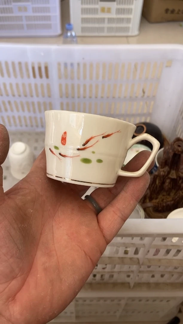 无运费险有瑕疵的摄影的产品有使用过的痕迹有点脏介意勿拍