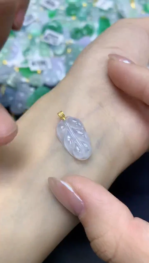 颈饰18K金镶嵌翡翠天然缅甸翡翠A货百元以上9元证书费自理