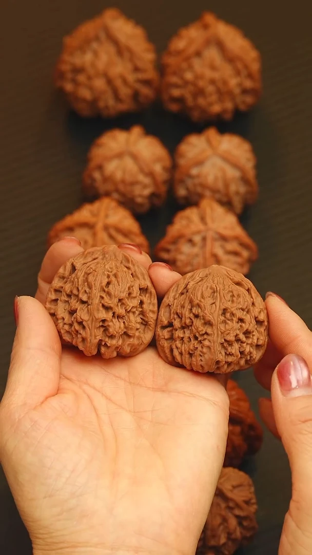 吊坠文玩核桃三角疆43