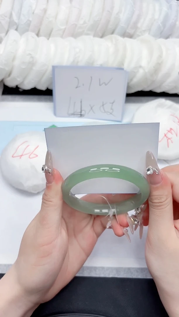 石英质玉手镯未镶嵌280-54