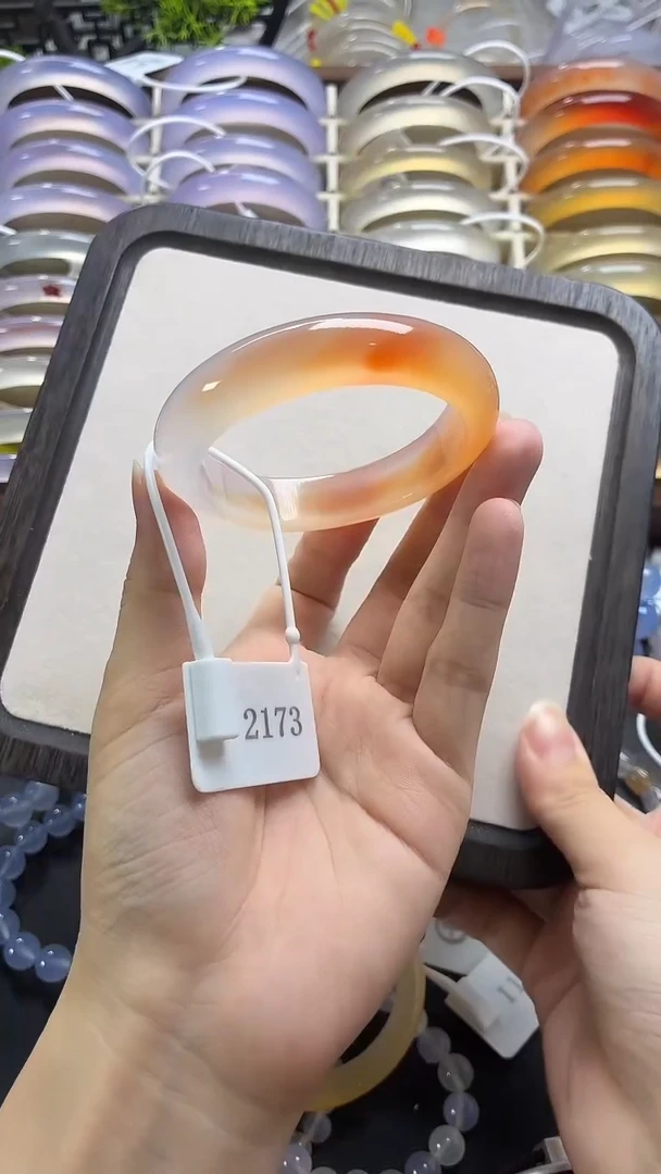 手镯玛瑙/玉髓未镶嵌爱**间55.1-13.5-9.0-2173