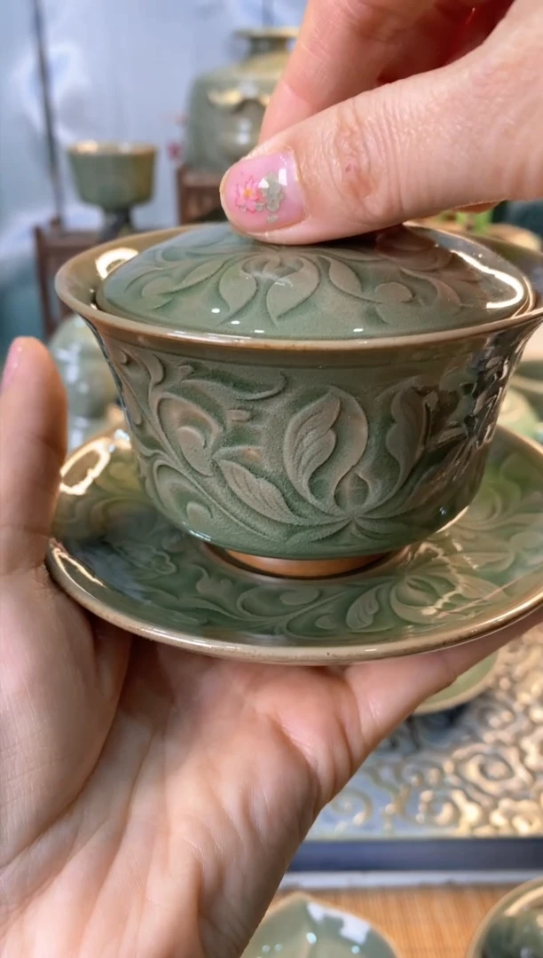 【闪购商品】900073手工刻花三才盖碗