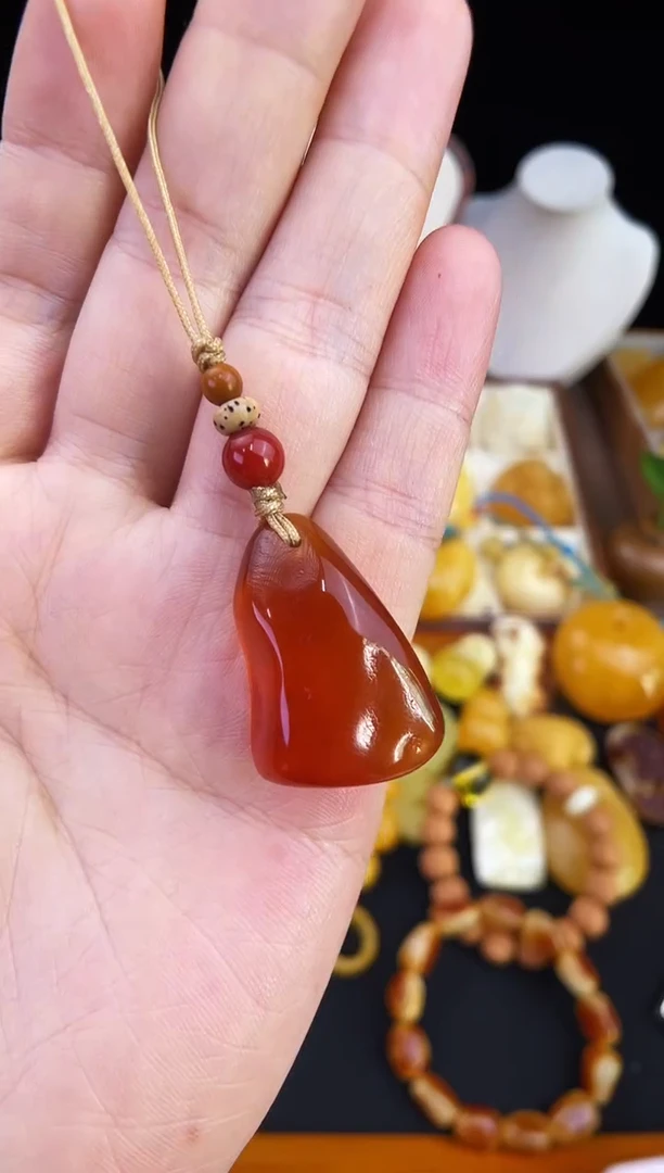 琥珀未镶嵌珠宝奇石柒月