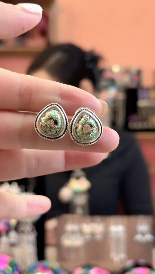 织绣艺枝独绣手工饰品417