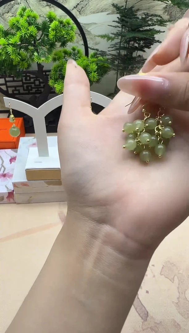 未镶嵌和田玉耳饰40