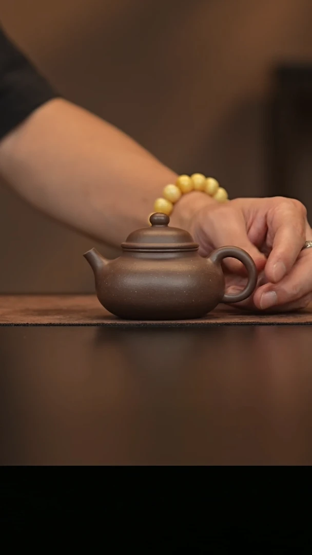 允禾斋  紫砂壶  容天