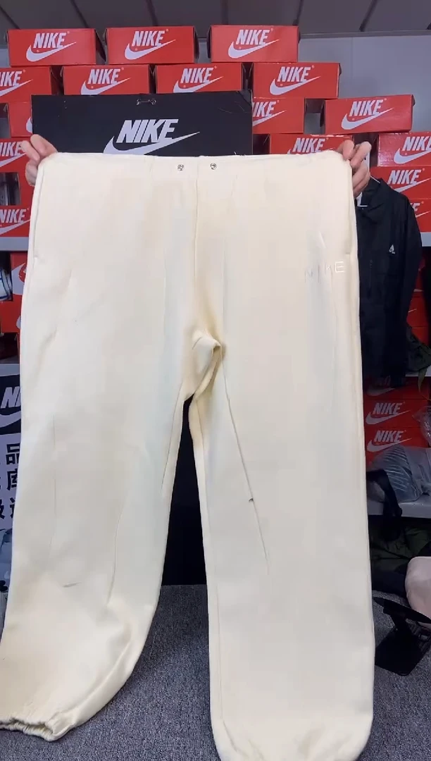 142编码 奶黄色长裤 瑕疵直播间过款 尺码170XL