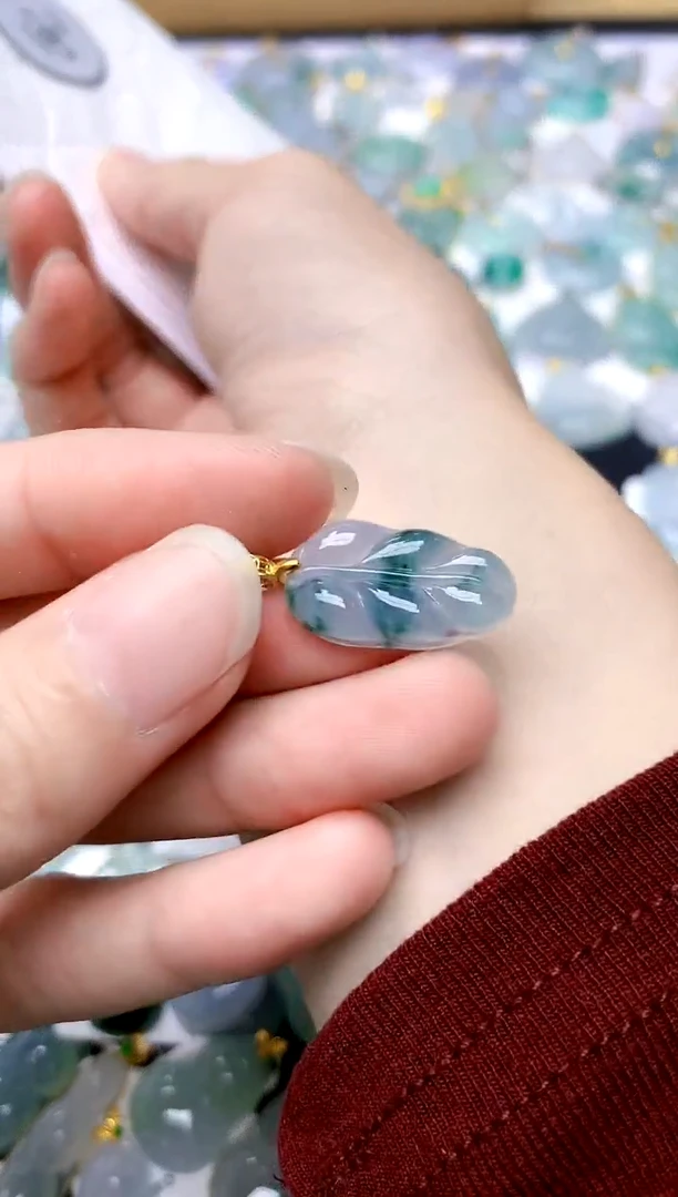 颈饰银S925镶嵌翡翠天然A货翡翠