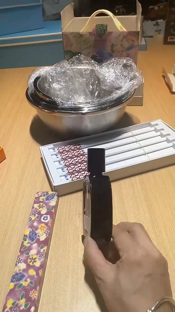 【闪购商品】瓷片锅碗瓢盆一件不剩