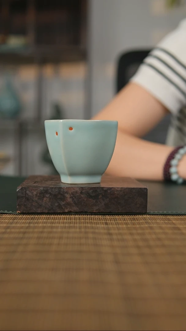 盖碗瑕品仿古釉四方杯。。。