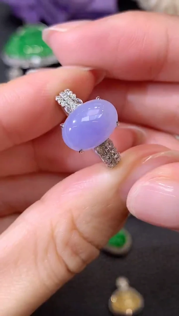 18K金镶嵌戒指翡翠C29 紫货有一定色差