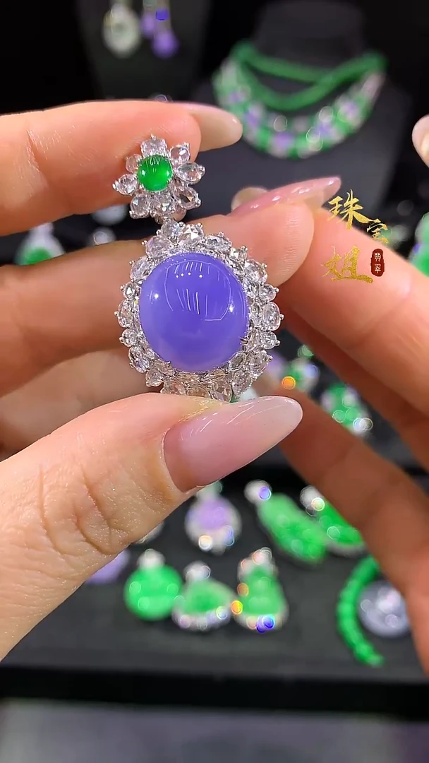 吊坠(不含链)18K金镶嵌翡翠吊坠