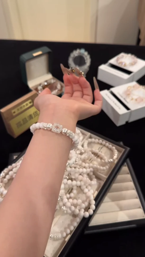 水晶手链合金7mm雪花幽灵F1004