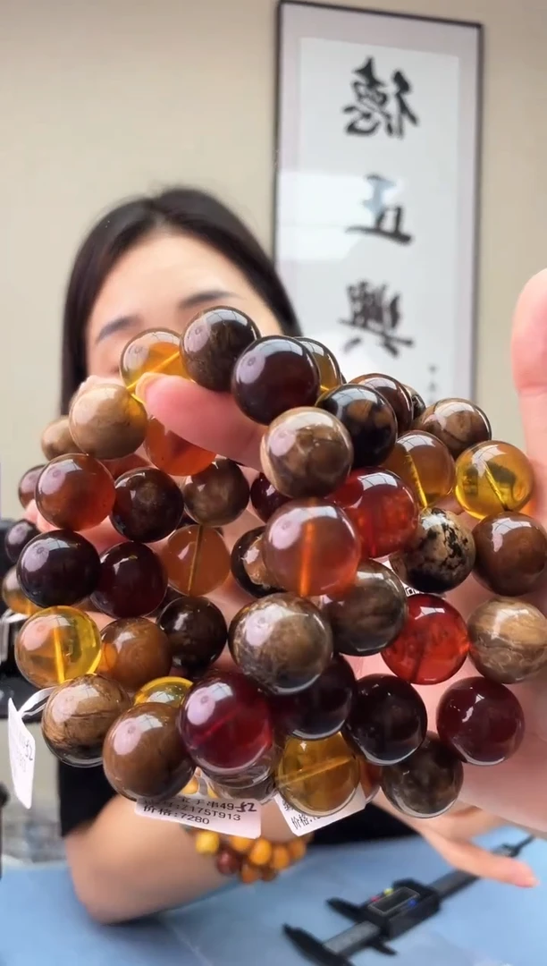 琥珀未镶嵌珠宝奇石T049.19假一罚十多样性发其一