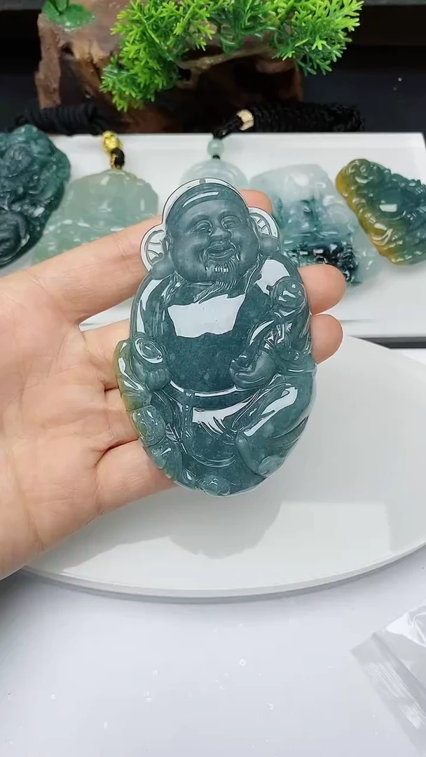 【闪购商品】翡翠颈饰未镶嵌