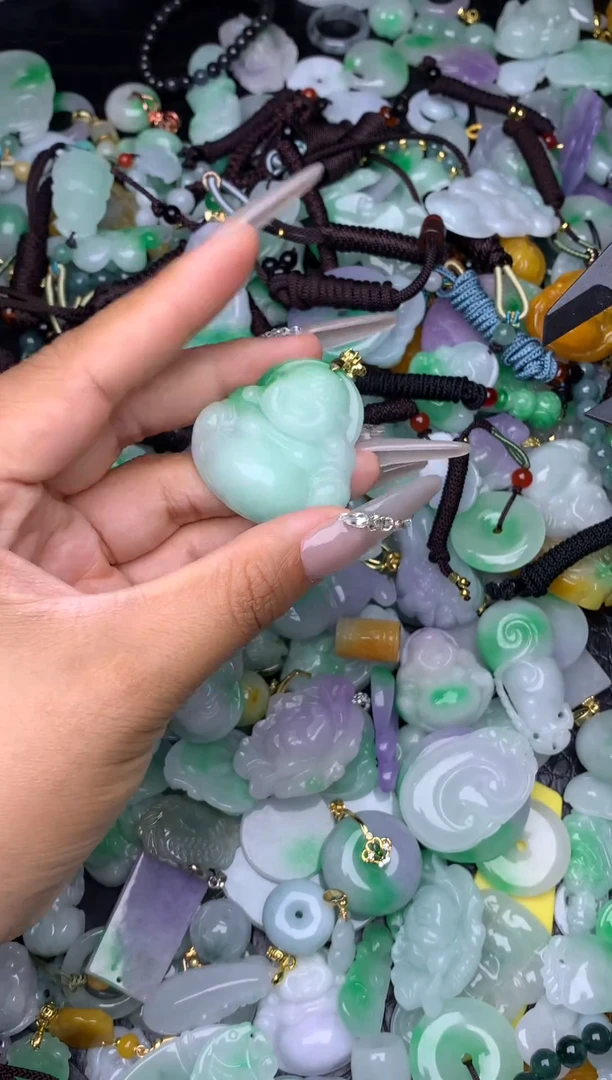 翡翠未镶嵌颈饰天然缅甸翡翠吊坠