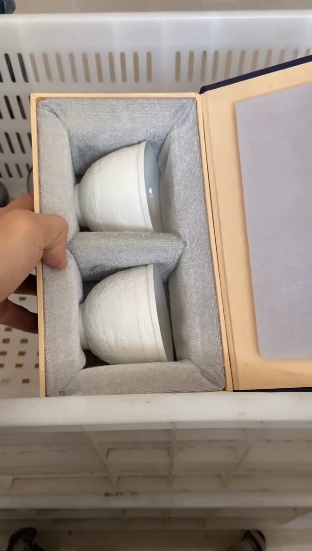 杯无运费险有瑕疵的摄影的产品有使用过的痕迹有点脏介意勿拍
