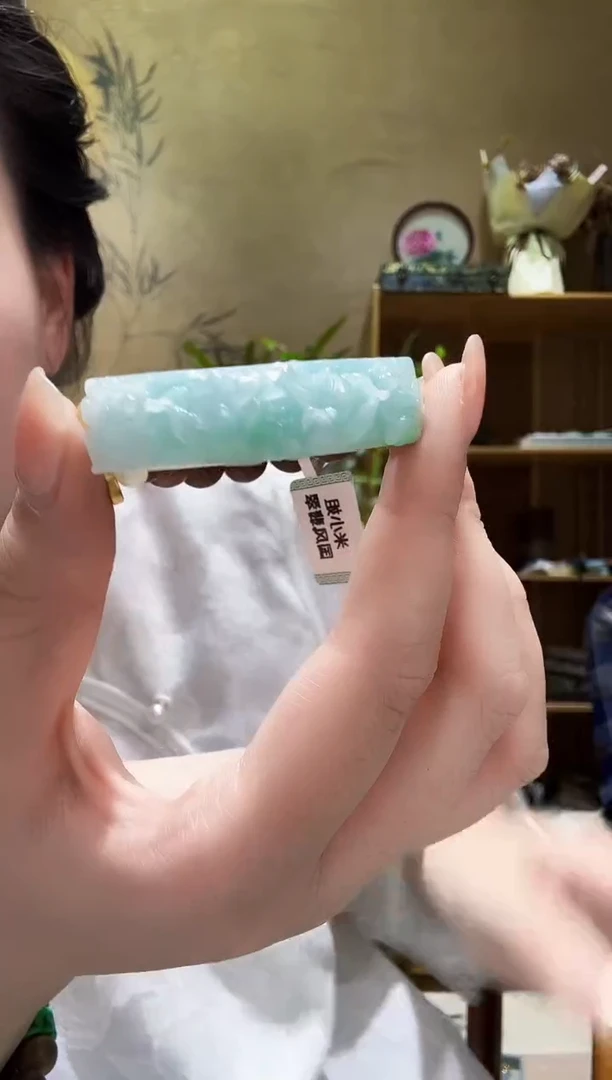 颈饰未镶嵌翡翠手牌