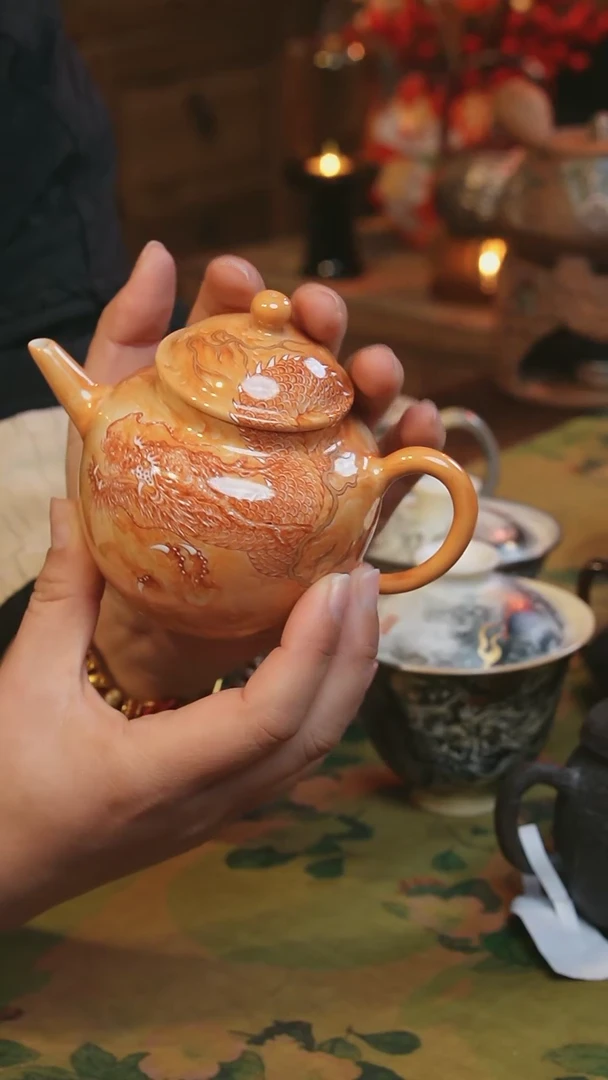 【闪购商品】瓷片小壶--------------