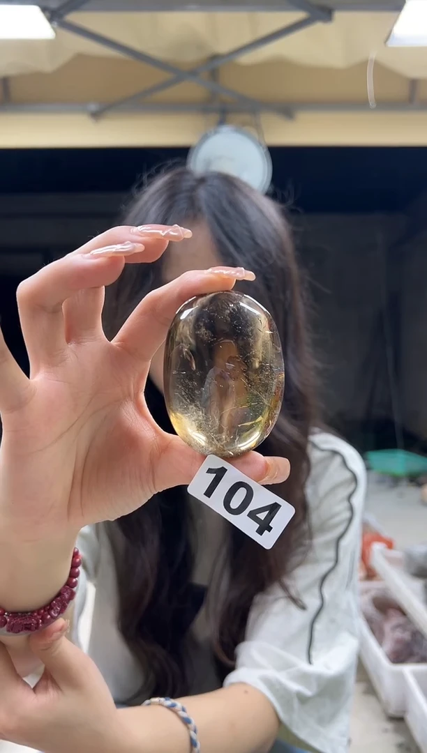 未镶嵌水晶大型摆件（非配饰）叫****话茶水晶手把件104