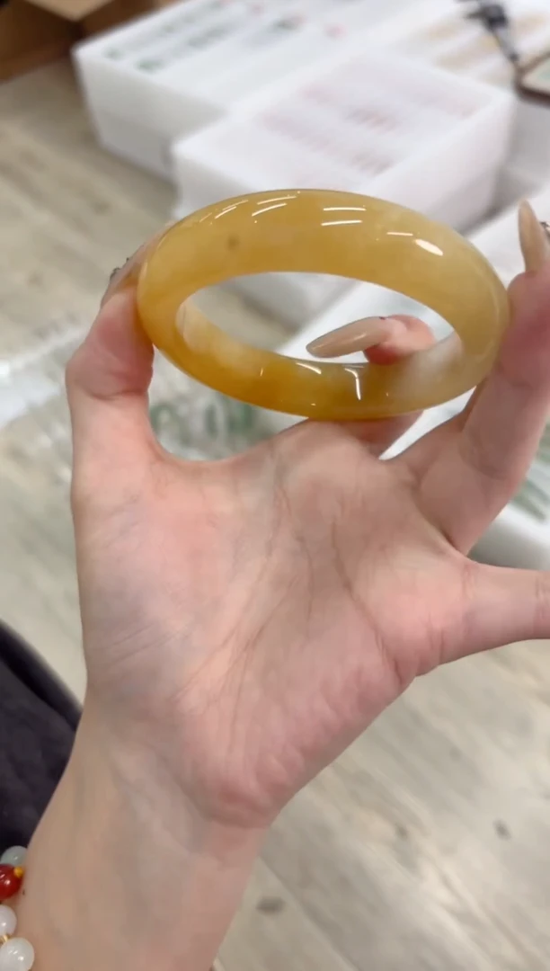 未镶嵌手镯石英质玉208-61HU