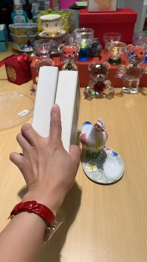 瓷片碗碟好物一件不留@@1