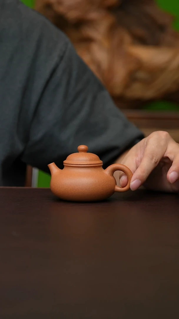 茶壶紫砂宜兴原矿  宝山头段  容天   140CC