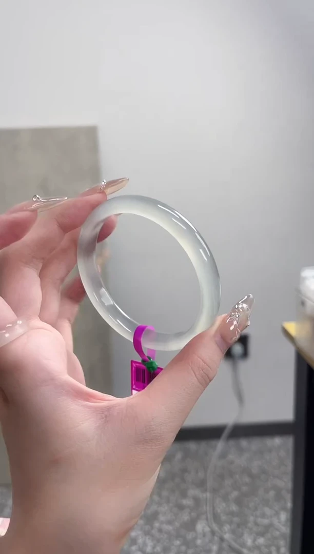 【闪购商品】玛瑙/玉髓手镯未镶嵌60圈 需要包容