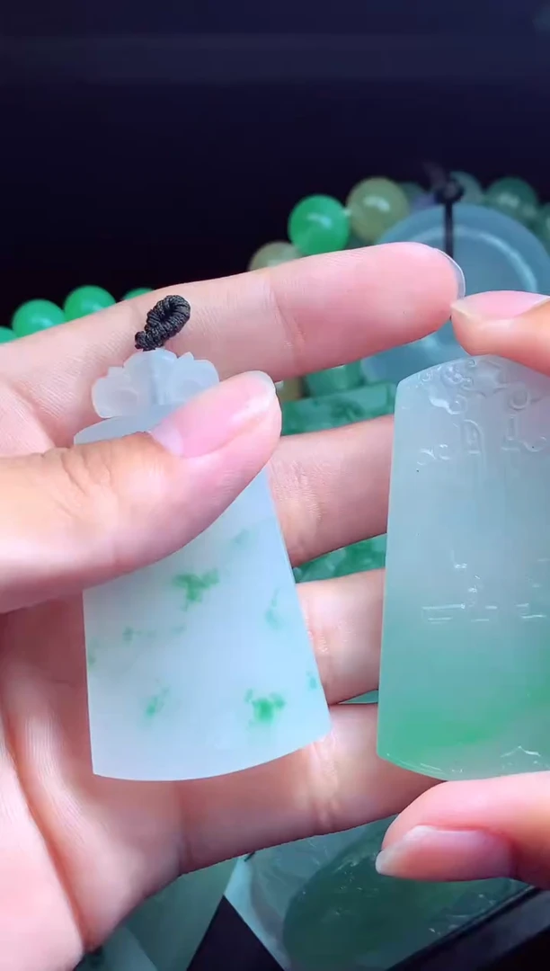 定制翡翠未镶嵌翡翠毛货定制