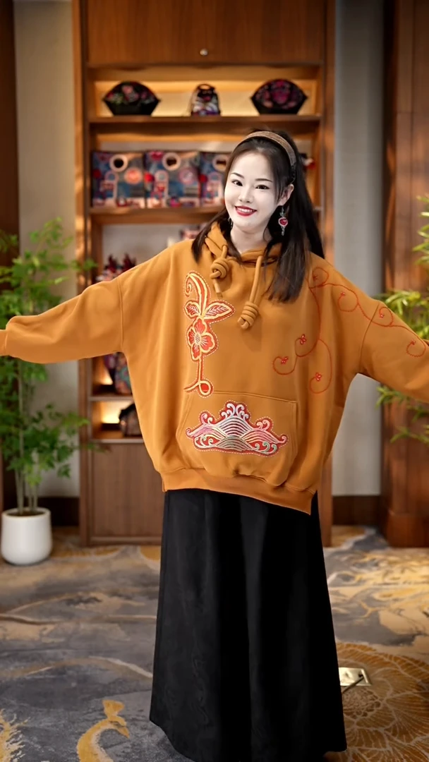 刺绣私人定制苗族手工衣服A9023