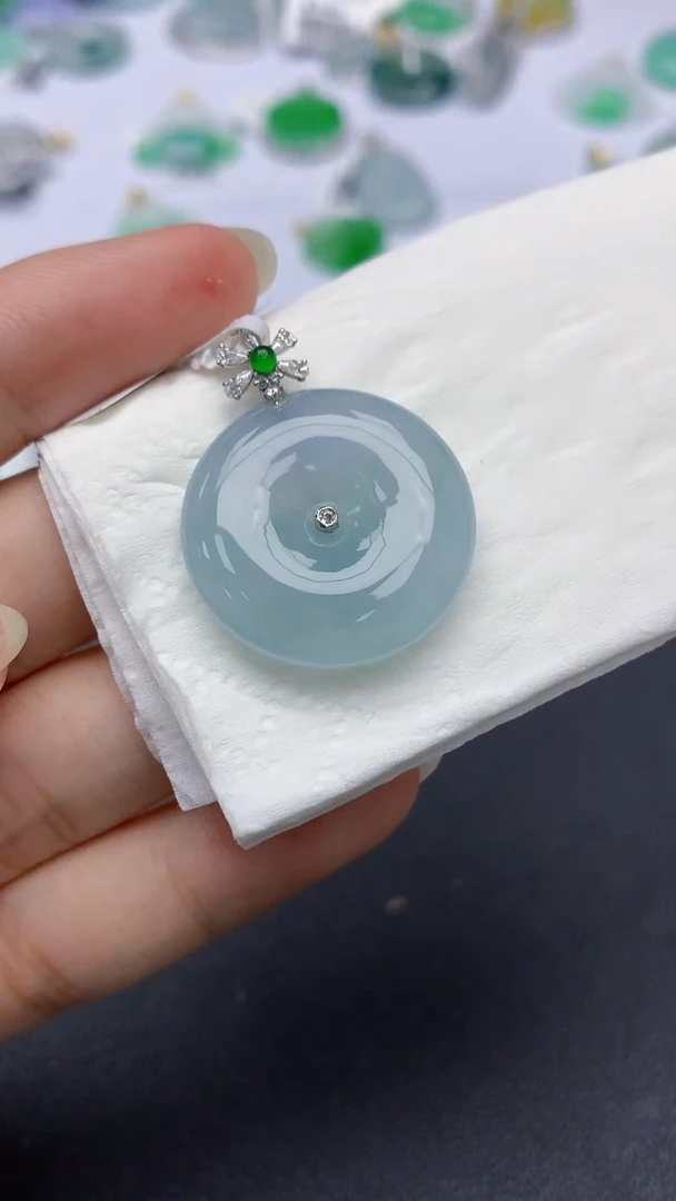 翡翠18K金镶嵌颈饰天然缅甸a货翡翠百元以上9元证书费自理