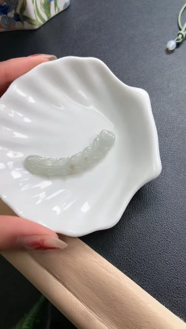 【闪购商品】翡翠颈饰未镶嵌玉璜