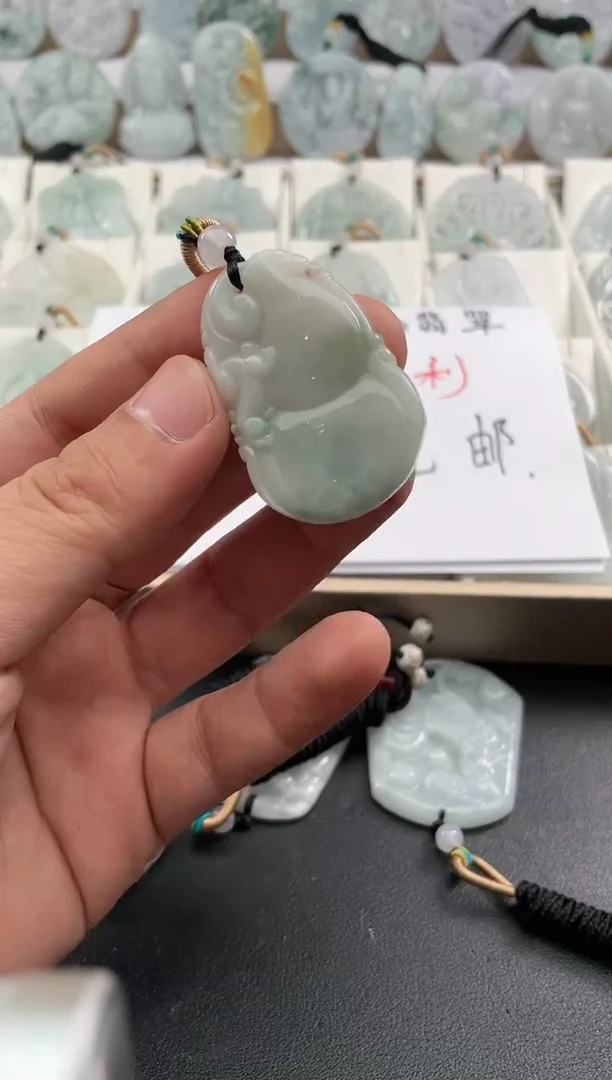 颈饰未镶嵌翡翠26/01/03/68