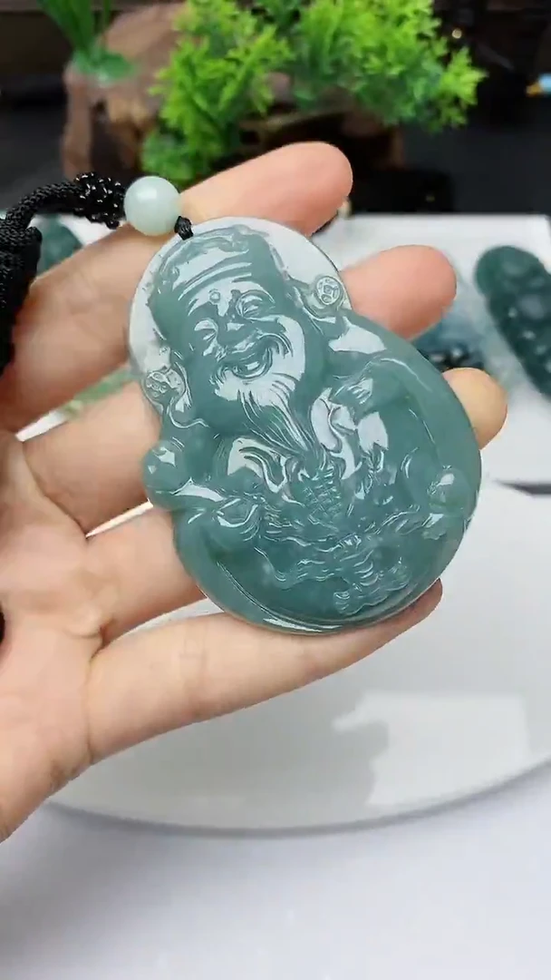 【闪购商品】翡翠颈饰未镶嵌