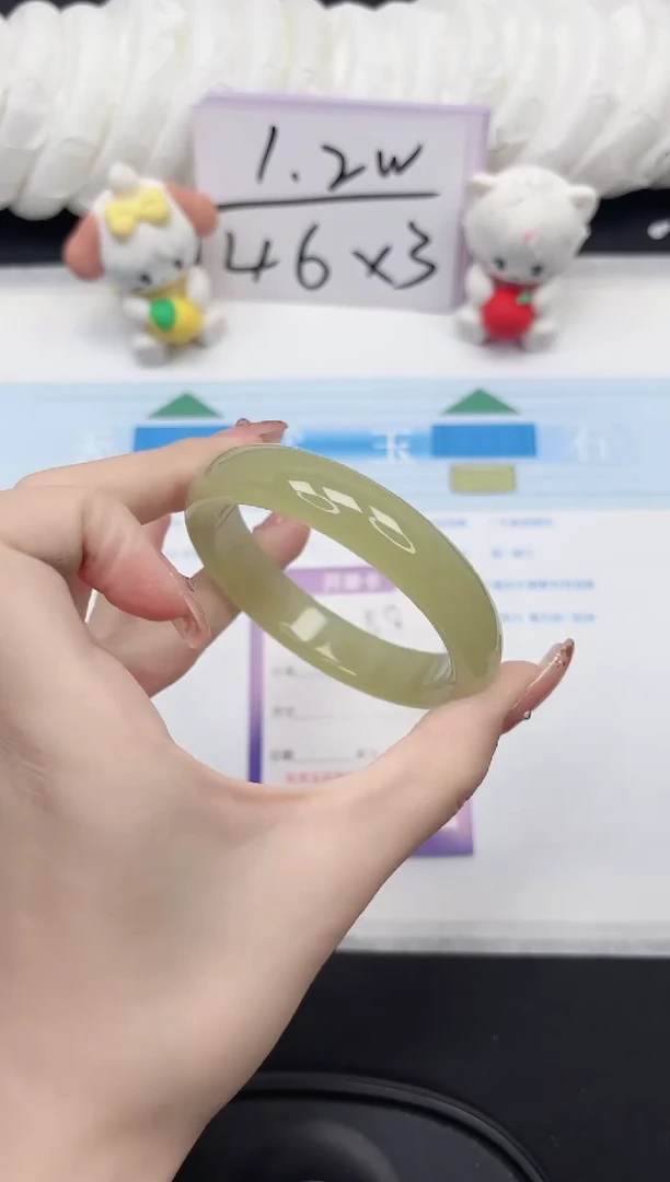 未镶嵌手镯石英质玉88-62