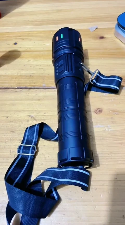 B983变焦激光炮带电池