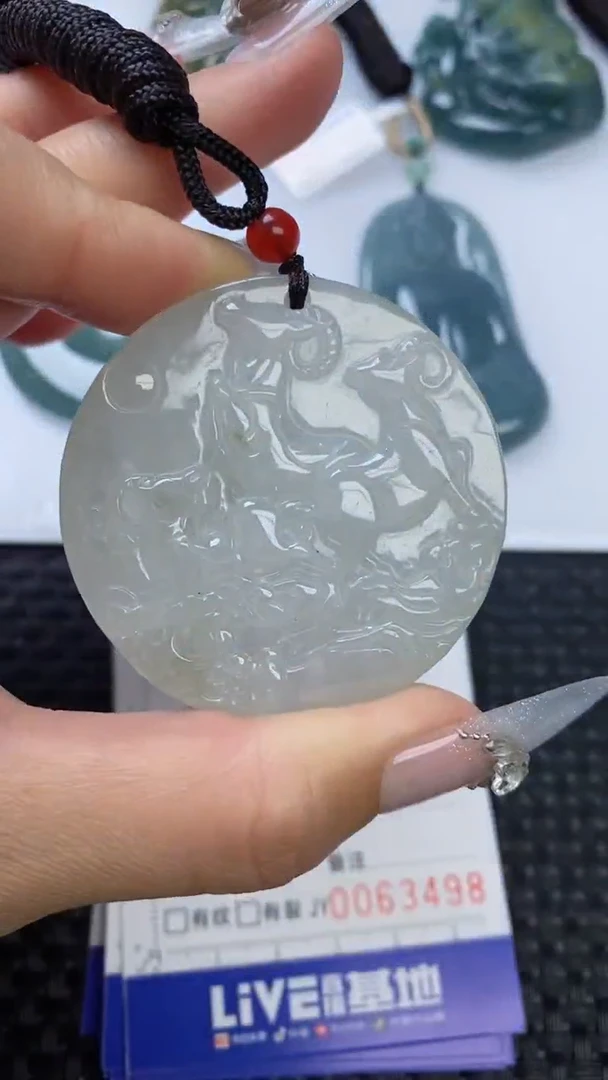 【闪购商品】翡翠颈饰未镶嵌1111111111111111