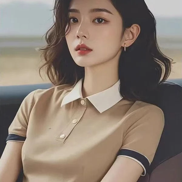 夏季独特穿搭别致辣妹polo领绝美上衣设计小众卡其色短袖t恤女装