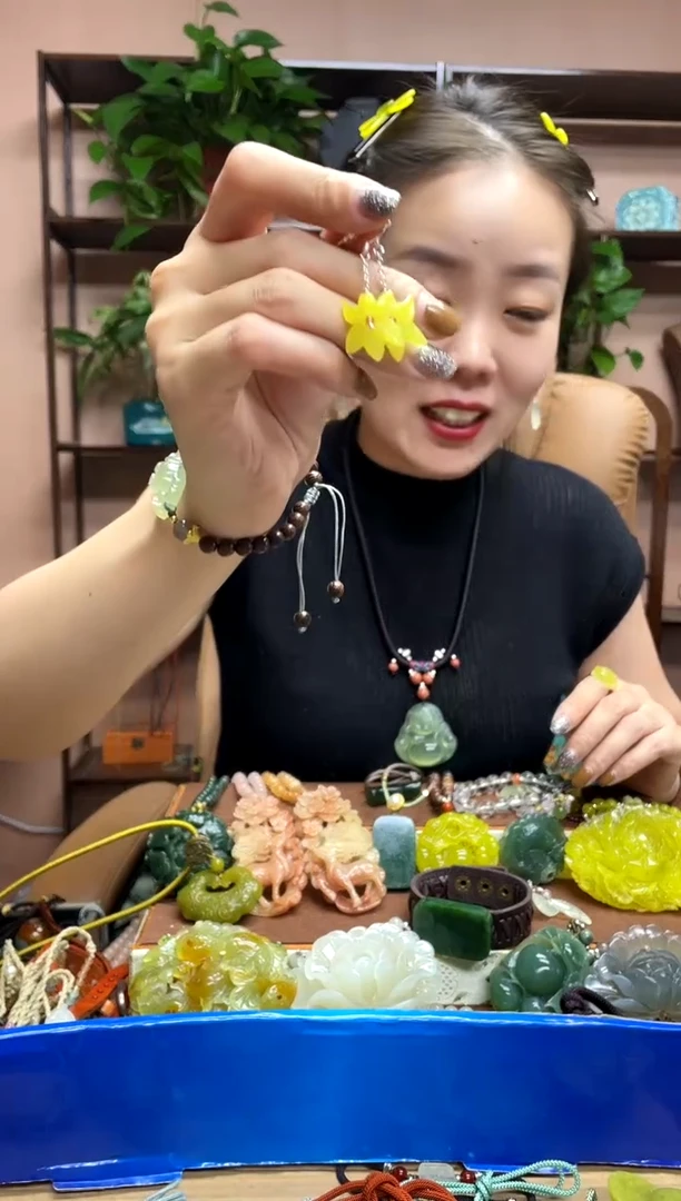 银S925镶嵌岫玉耳饰多样性发货发其中之一