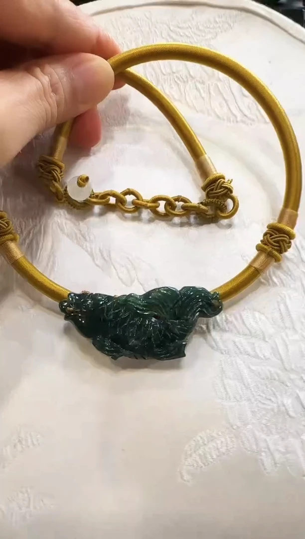 颈饰未镶嵌翡翠国风